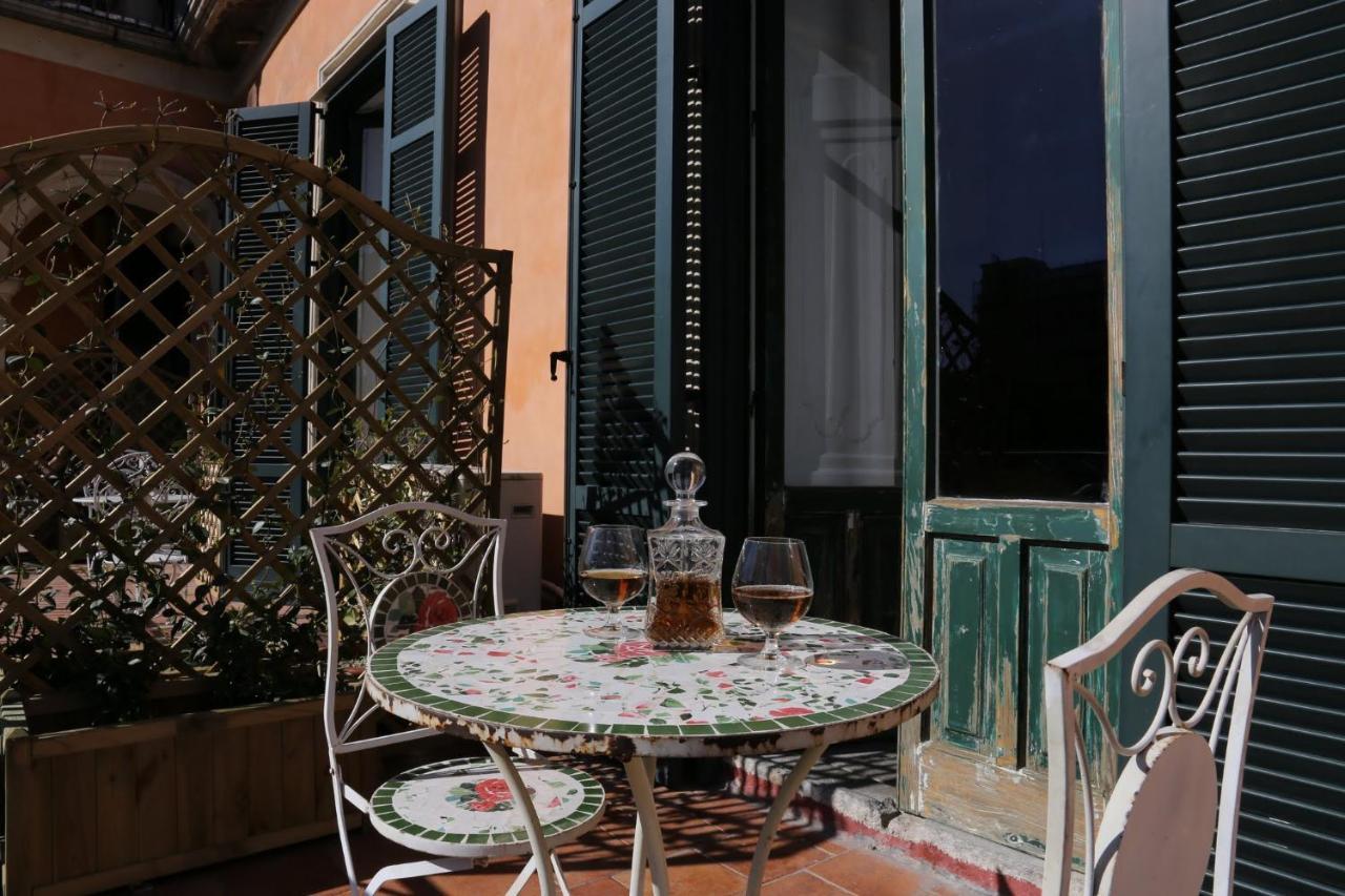 Suite Palazzo Luciani Salerno Exterior foto